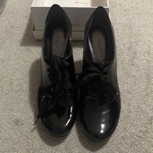 Blk/ patent ankle bootie size 8M Nine West